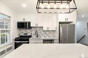 4 Fieldstone Dr, Hartsdale, NY 10530 - Photo 2