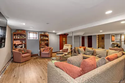 301 Cameo Drive, Massapequa, NY 11758 - Photo 20