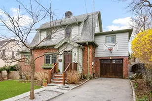 35 Wildwood Rd, New Rochelle, NY 10804 - Photo 2