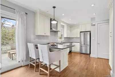 35 Wildwood Road, New Rochelle, NY 10804 - Photo 10