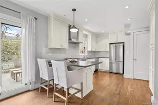 35 Wildwood Rd, New Rochelle, NY 10804 - Photo 10