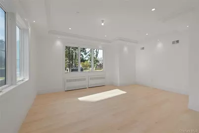 27 Ellish Parkway #103, Spring Valley, NY 10977 - Photo 4