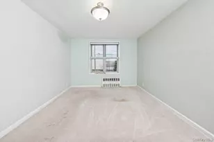 1 Oakridge Pl, Eastchester, NY 10709 - Photo 14