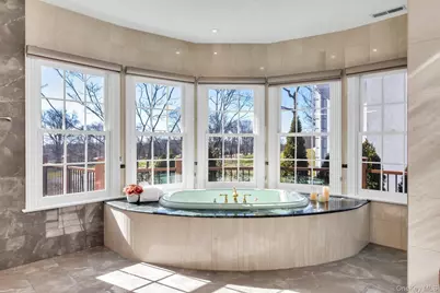 58 Stone Hill Drive S, Manhasset, NY 11030 - Photo 22