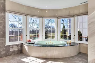 58 Stonehill Dr S, Manhasset, NY 11030 - Photo 22