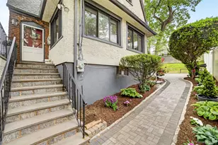 54 Midland Ave, Yonkers, NY 10705 - Photo 4