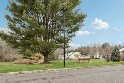 154 Farm House Court, Manorville, NY 11949 - Photo 30