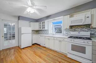 60 Iroquois Dr, Brightwaters, NY 11718 - Photo 14