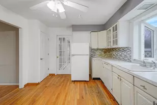 60 Iroquois Dr, Brightwaters, NY 11718 - Photo 10