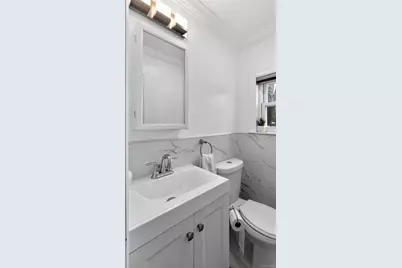 175 Hempstead Avenue, Lynbrook, NY 11563 - Photo 24