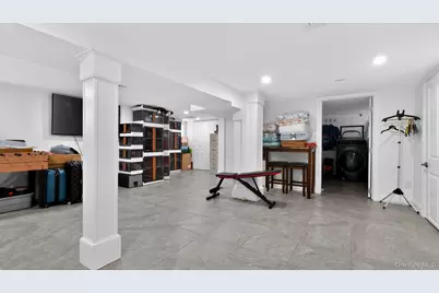 175 Hempstead Avenue, Lynbrook, NY 11563 - Photo 28