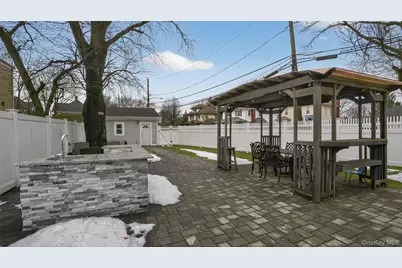 175 Hempstead Avenue, Lynbrook, NY 11563 - Photo 6