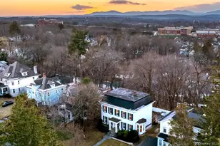 45 W Chestnut St, Kingston, NY 12401 - Photo 2