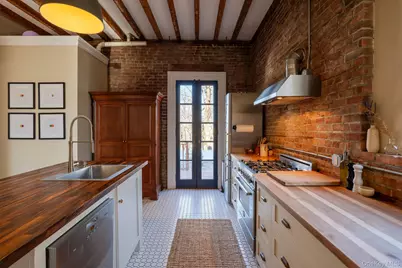 45 W Chestnut Street, Kingston, NY 12401 - Photo 18