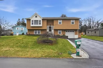 209 Summit Drive, New Windsor, NY 12553 - Photo 1
