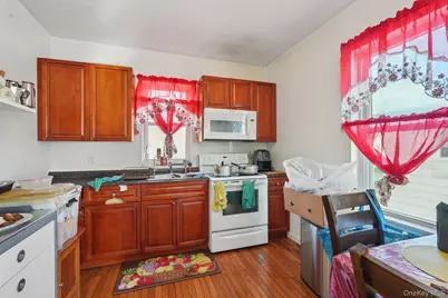 39 N 10th Avenue, Mount Vernon, NY 10550 - Photo 14