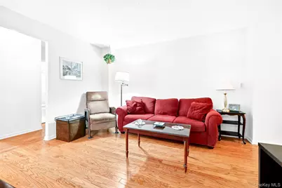 98 Pearsall Drive #1A, Mount Vernon, NY 10552 - Photo 8