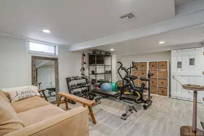 24 Forrest Drive, Lloyd Harbor, NY 11743 - Photo 20