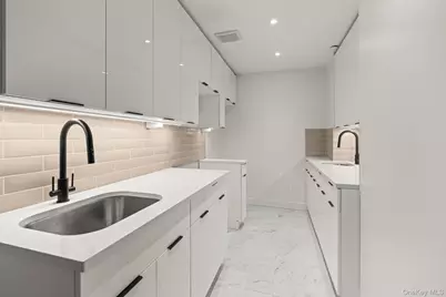 385 Vernon Avenue #1A, Brooklyn, NY 11206 - Photo 4