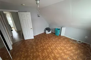 70 Abbey Ln, Levittown, NY 11756 - Photo 22