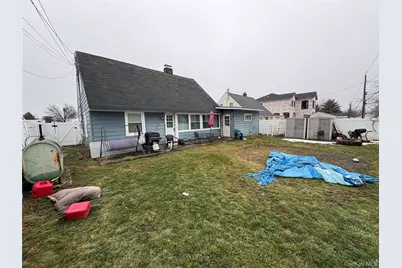 70 Abbey Lane, Levittown, NY 11756 - Photo 28