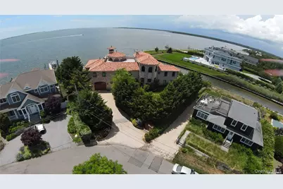 13 Seatuck Lane, Remsenburg, NY 11960 - Photo 2