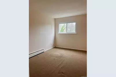 34-16 Brookside Street #2nd Fl, Little Neck, NY 11363 - Photo 8