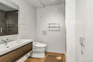 39-16 Prince St, Flushing, NY 11354 - Photo 20