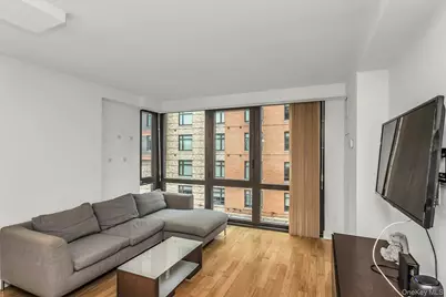 39-16 Prince Street #5E, Flushing, NY 11354 - Photo 8