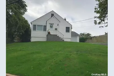9 North Street, Glen Head, NY 11545 - Photo 1