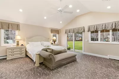 23 Astro Place, Dix Hills, NY 11746 - Photo 22