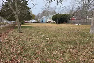 5 Cedar Rd E, Mastic Beach, NY 11951 - Photo 4