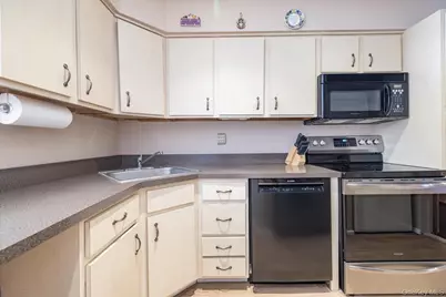 100 Daly Boulevard #408, Oceanside, NY 11572 - Photo 4