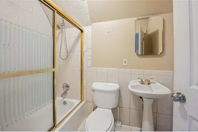 7 The Court, New Rochelle, NY 10801 - Photo 28