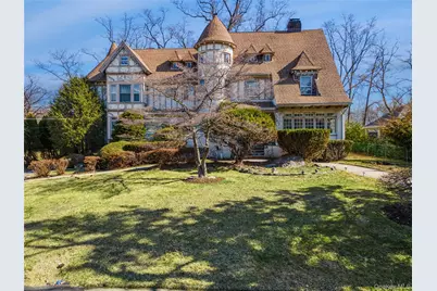 7 The Court, New Rochelle, NY 10801 - Photo 1