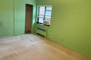 74-81 220th St, Bayside, NY 11364 - Photo 8