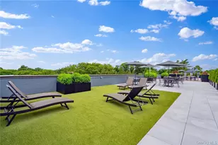 218 Middle Neck Rd, Great Neck, NY 11021 - Photo 12