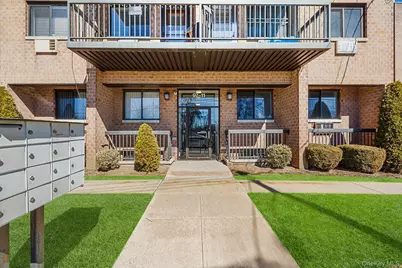 9711 N Conduit Avenue #3C, Ozone Park, NY 11417 - Photo 2