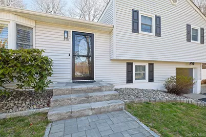 210 Varian Road, Cortlandt Manor, NY 10567 - Photo 4