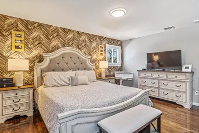 214 Woodycrest Drive, Holtsville, NY 11742 - Photo 14