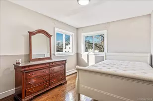 214 Woodycrest Dr, Holtsville, NY 11742 - Photo 18