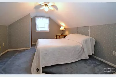 120 Arlington Road, Ronkonkoma, NY 11779 - Photo 20