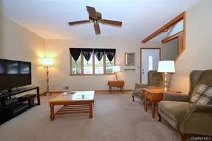 120 Arlington Rd, Ronkonkoma, NY 11779 - Photo 12