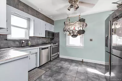 163 Hoffman Street, Franklin Square, NY 11010 - Photo 4