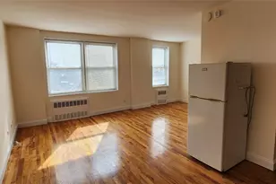 222-89 Braddock Ave, Bellerose, NY 11428 - Photo 4