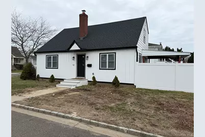 51 Osprey Place, Massapequa, NY 11758 - Photo 1