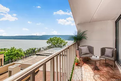 1155 Warburton Avenue #4K, Yonkers, NY 10701 - Photo 8