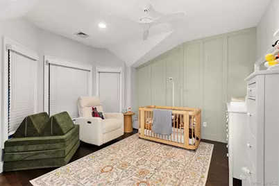 5 Rosebud Lane, Babylon, NY 11702 - Photo 2