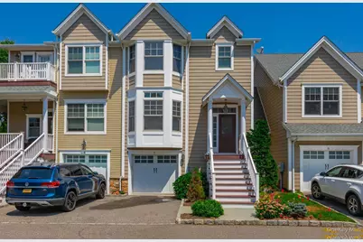 5 Rosebud Lane, Babylon, NY 11702 - Photo 1