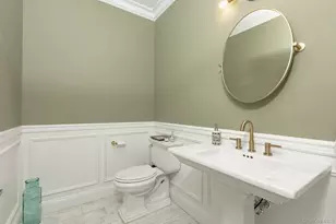 5 Rosebud Ln, Babylon, NY 11702 - Photo 16